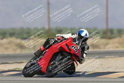 media/Oct-13-2025-Moto Forza (Mon) [[a66d839500]]/2-A Group/Session 3 (Turn 16)/